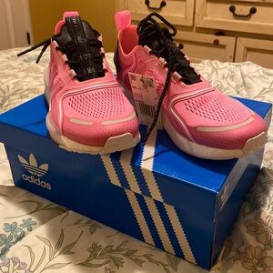 Pink NMD_V3 J 6 1/2